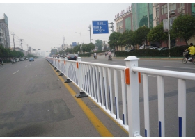 濮阳市市政道路护栏工程