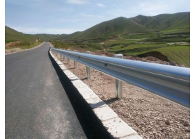 濮阳市公路波形护栏工程